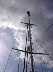 Chris the Rigger up the mast